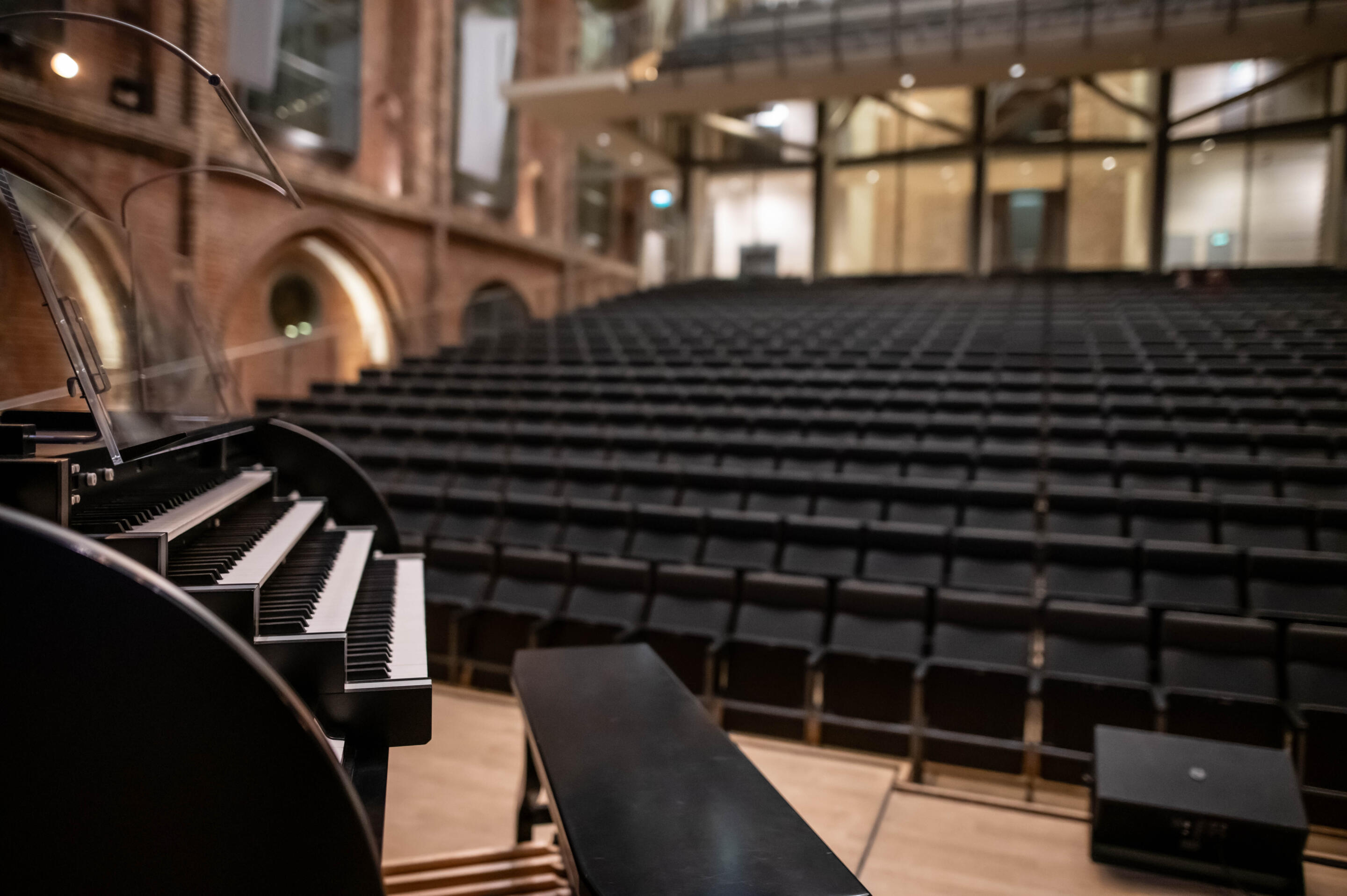 Klang und Kulissen – Die Jubiläumsführung durch die Konzertkirche